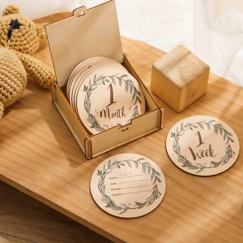 Milestone Card Set - 8 stuks houten babymijlpaalkaarten nummer maandelijkse